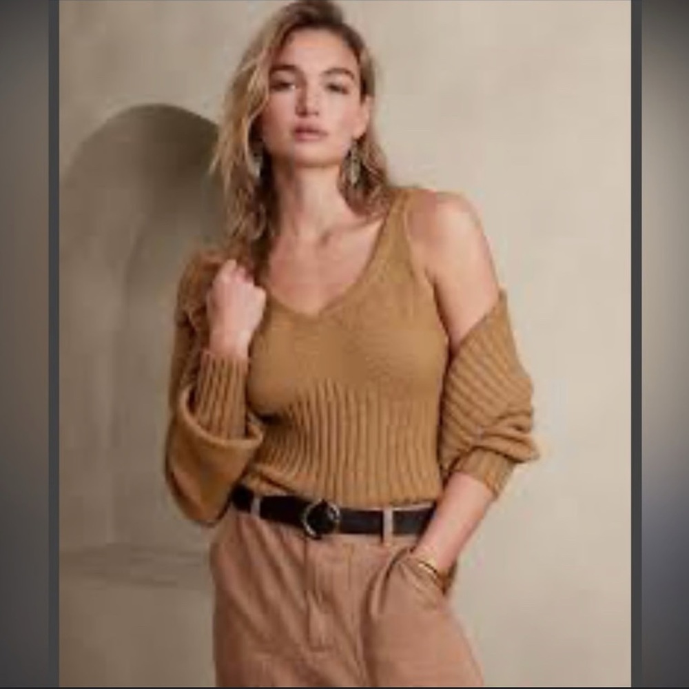 Banana Republic Matching Set - Camel Knit Crop Tank (L) + Slouch Sweater (XL)